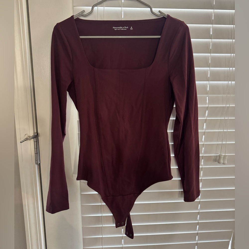 Abercrombie & Fitch Burgundy Long Sleeve Bodysuit - Picture 2 of 4